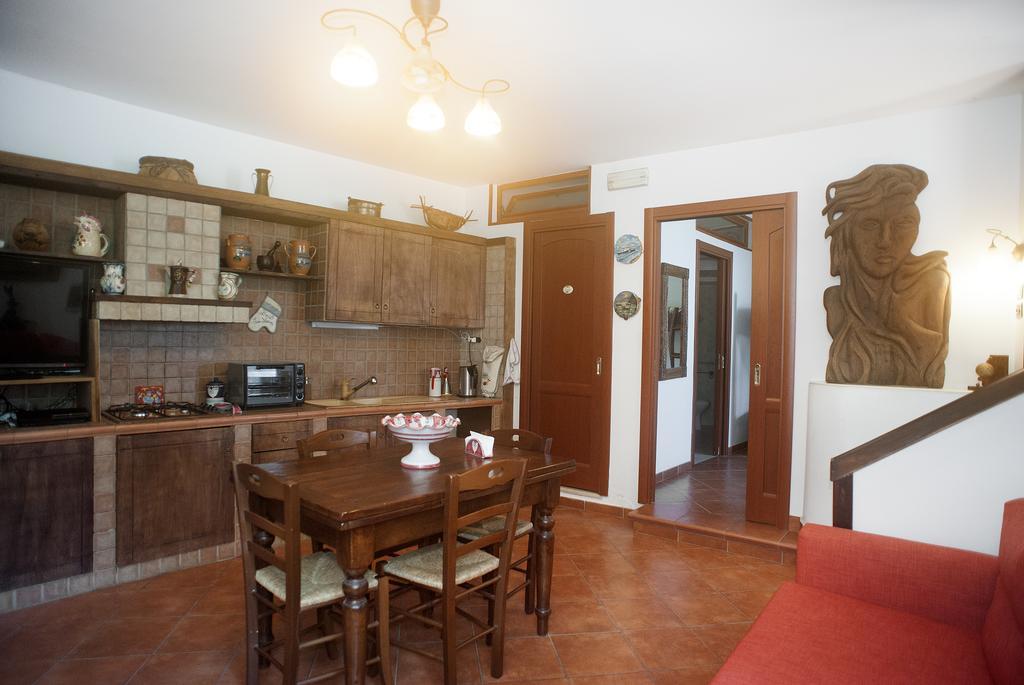 B&B La Nave Napoli Bagian luar foto